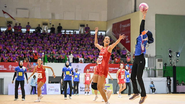 苏超奖杯由徐州企业使用3D打印打造，使用航天级钛合金