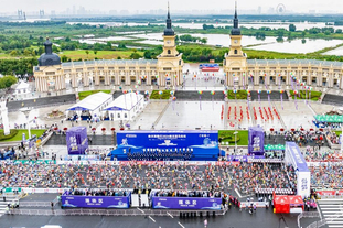 本赛季浓眉打至少30分钟的比赛，独行侠胜率达到5成