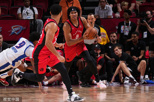 欧冠决赛用球谍照：包含白+深紫，灵感来自举办城市布达佩斯