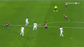 阿斯报：皇马希望与维尼修斯续约，双方正在努力达成最终协议